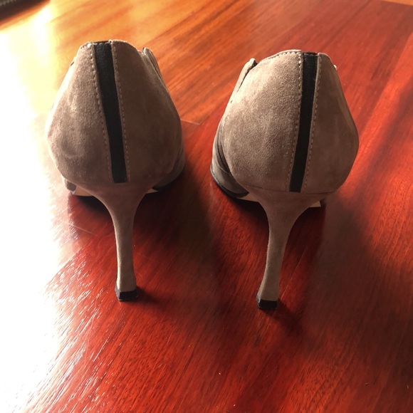 Like new Manolo Blahnik suede booties - Picture 2 of 9
